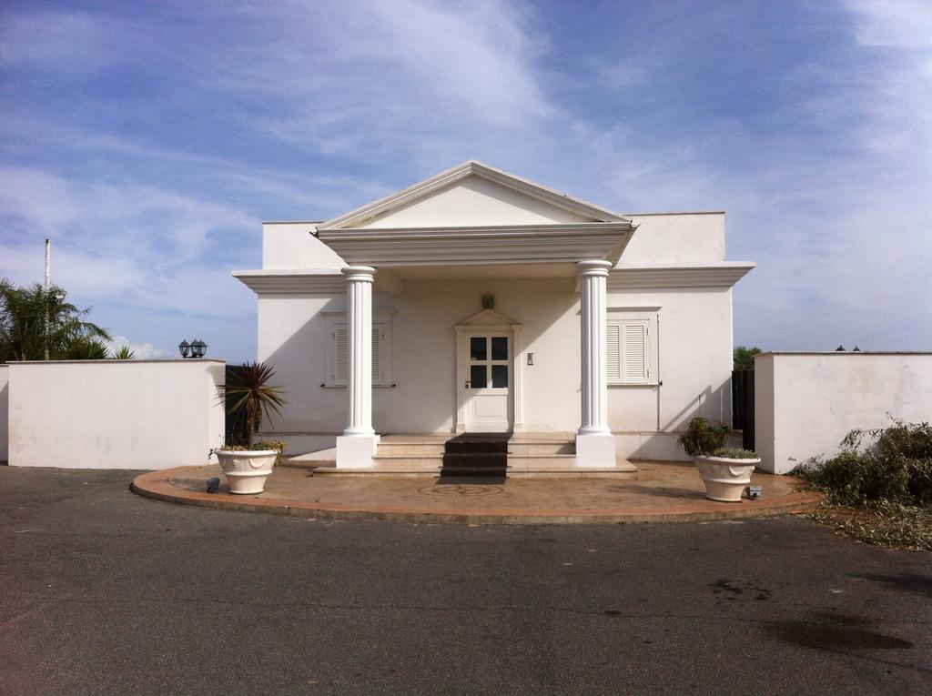 Motel White House à Cerveteri Extérieur photo